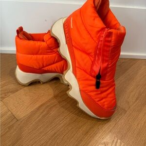 Sorel Women Bright Orange Boots waterproof